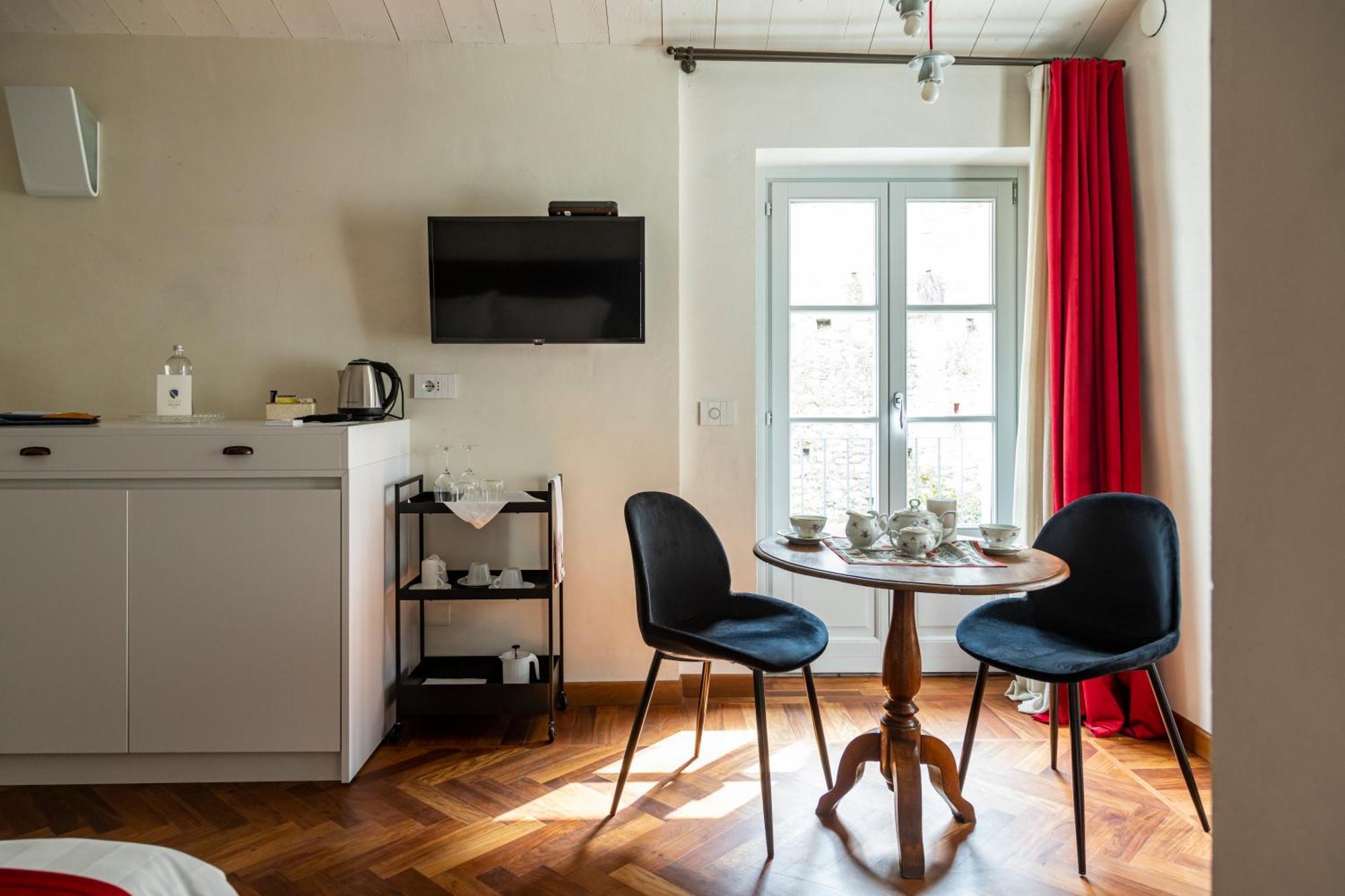 Palazzo Fauzone Relais Bed & Breakfast มอนโดวี ภายนอก รูปภาพ